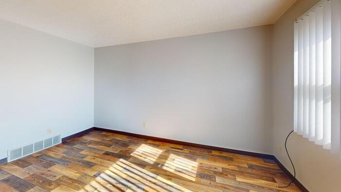 1508 E Thayer Ave #7 - Photo 3 of 9