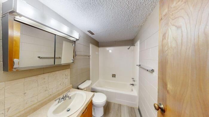 900 Summit Blvd #23 - Photo 5 of 10