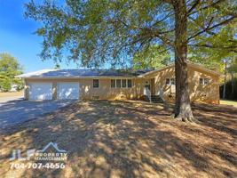 featured image of 9301 Gold Hill Rd