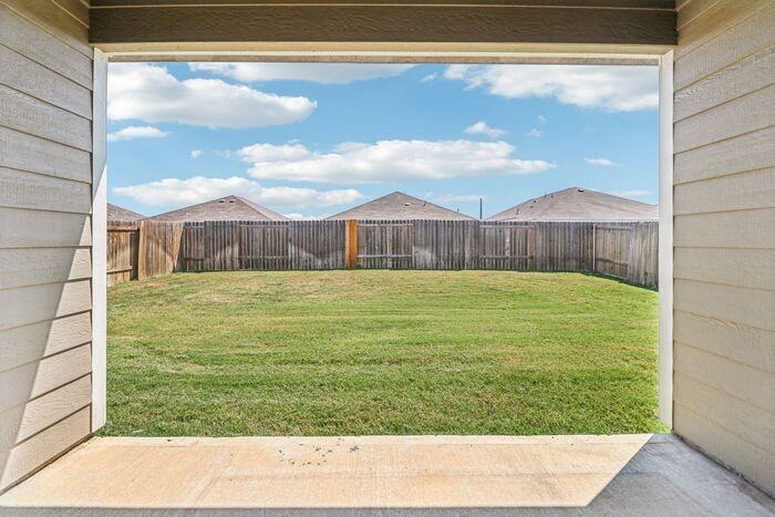 3900 Calvary Ct - Photo 7 of 50