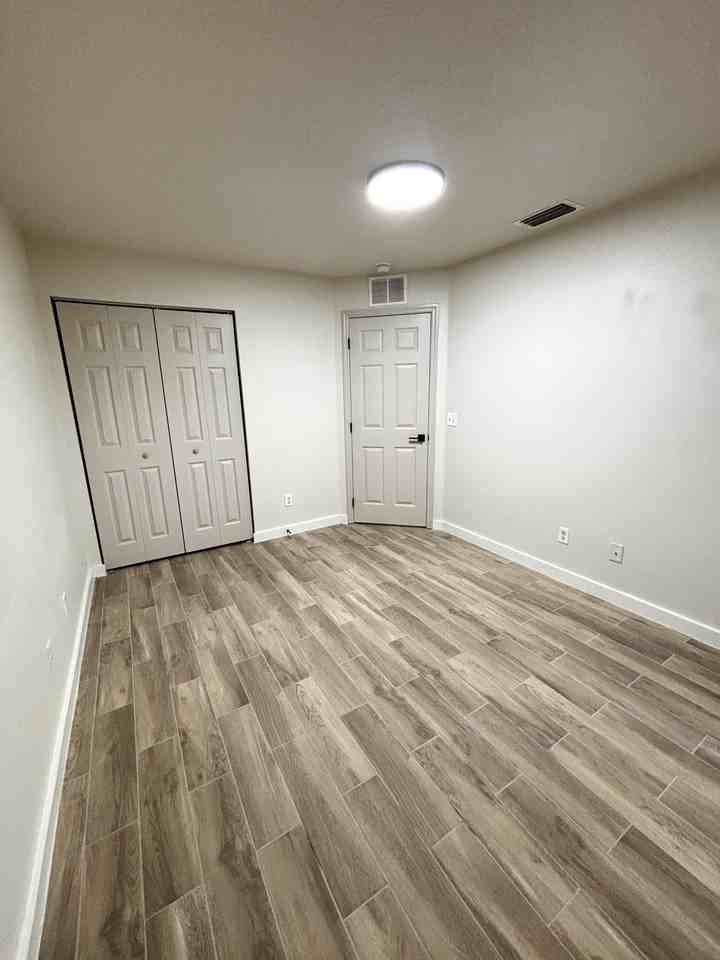 712 Northeast 26th Street #712 - Photo 6 of 15