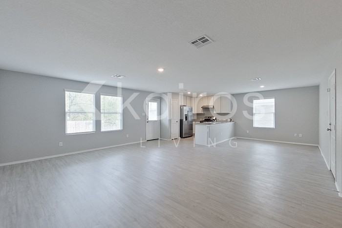 2939 Ruby Crossing - Photo 4 of 25