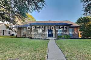 featured image of 1401 Mullins Dr