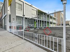 featured image of 250 W Commercial Row