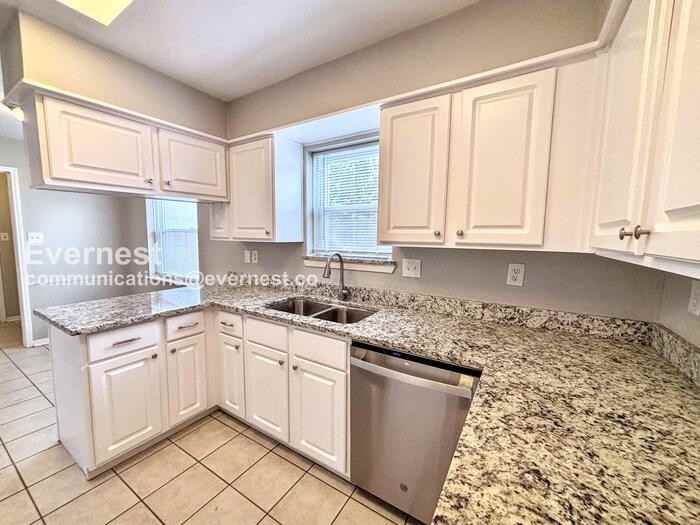 12419 Lima Dr - Photo 3 of 31