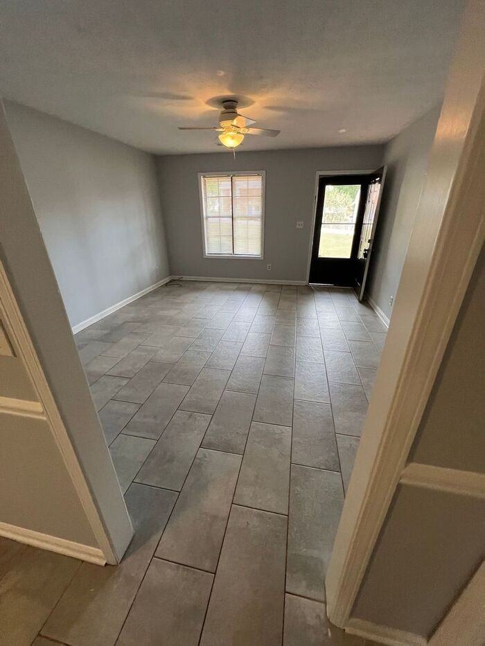 558 Whitehall Lane - Photo 3 of 13