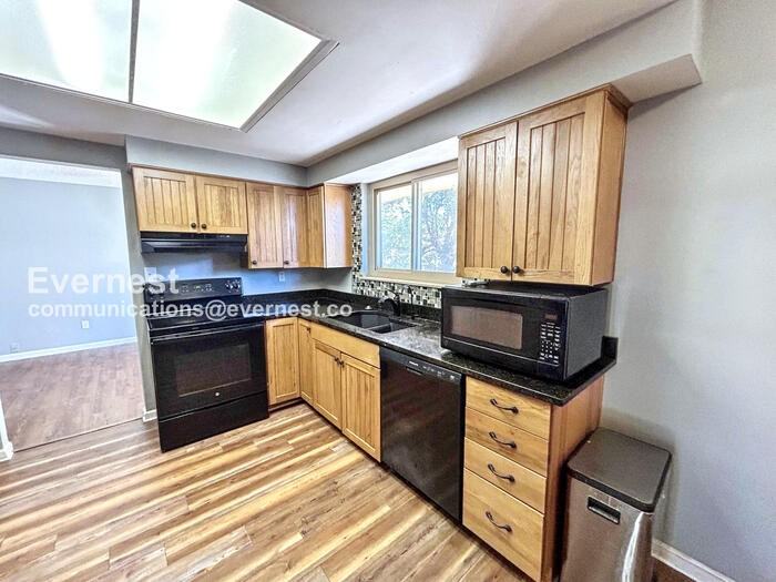 7165 Gold Pan Ct - Photo 3 of 20