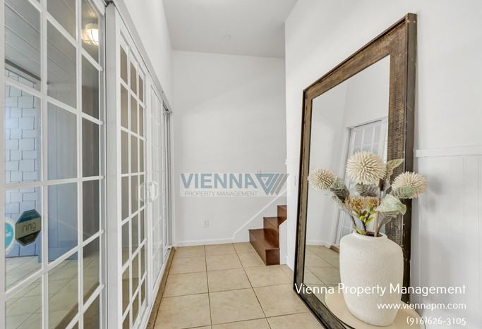 403 Harriet Ln - Photo 6 of 50