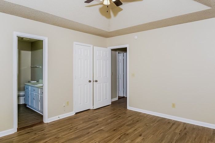 115 Amethyst Dr - Photo 7 of 13