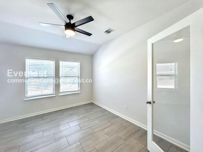 12002 Benetto Aly - Photo 6 of 22