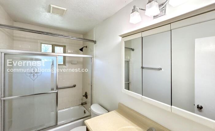 1809 North Hawthorne Street #2 - Photo 7 of 21