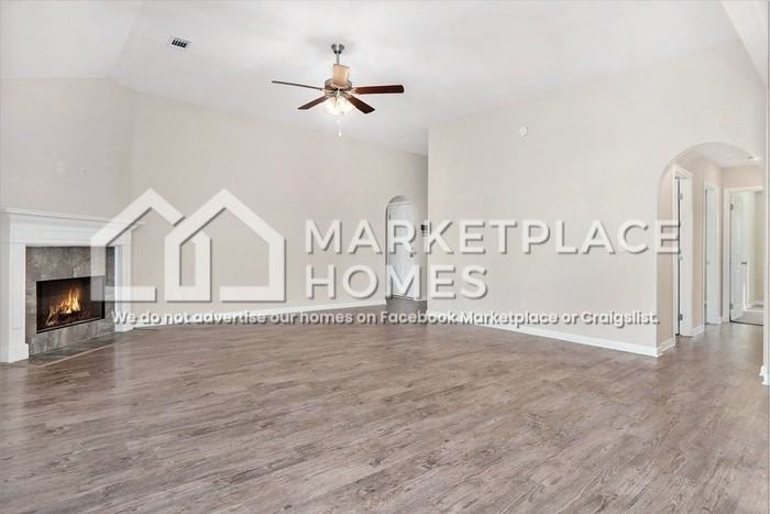 57 Landing Pl - Photo 4 of 23