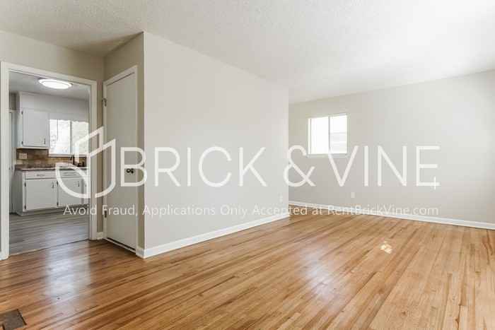 624 Old Pine Rd - Photo 6 of 17