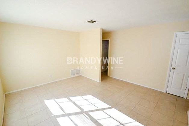 11839 129th Ave - Photo 2 of 15