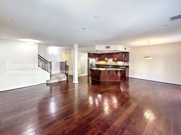 644 Heligan Ln #4 - Photo 3 of 22