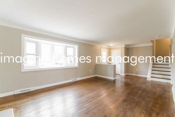 1645 Barnsdale Ct - Photo 6 of 20