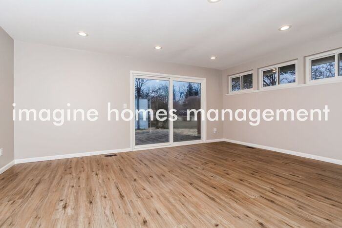 10860 Carnegie Dr - Photo 5 of 16