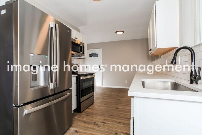 10860 Carnegie Dr - Photo 6 of 16