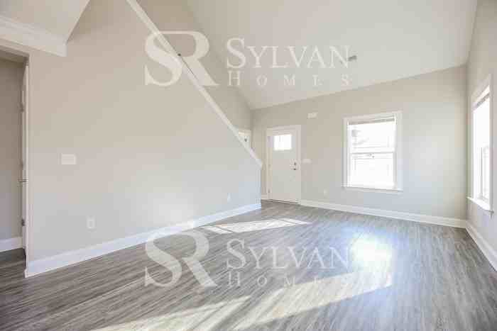 224 Joes Ct - Photo 4 of 15