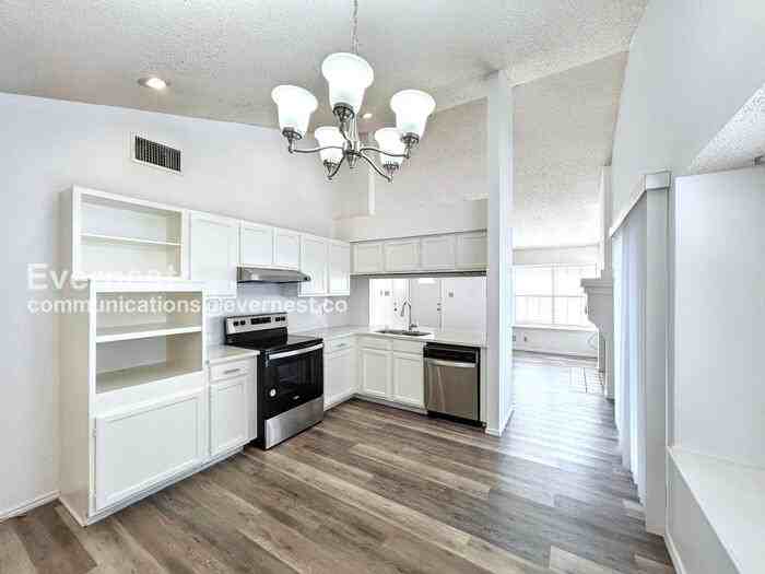 10207 Raven Field Drive - Photo 2 of 19