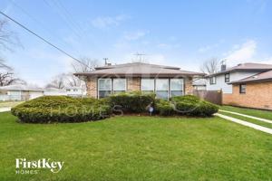 featured image of 14539 Kimbark Ave