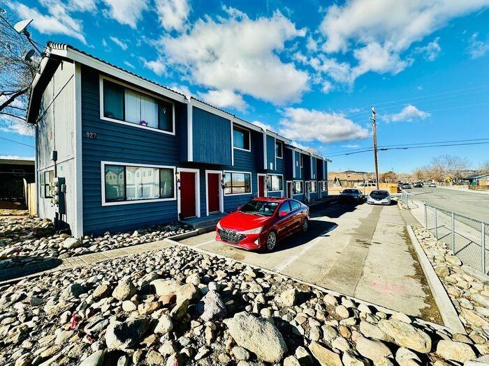 927 Manhattan St #F - Photo 5 of 5