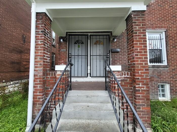 4555 Mary Avenue #1stFL - Photo 3 of 30