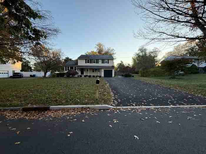 16 Meadowview Drive - Photo 2 of 34
