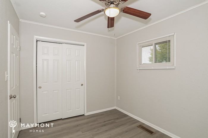 2415 Lynnfork Ave - Photo 7 of 12