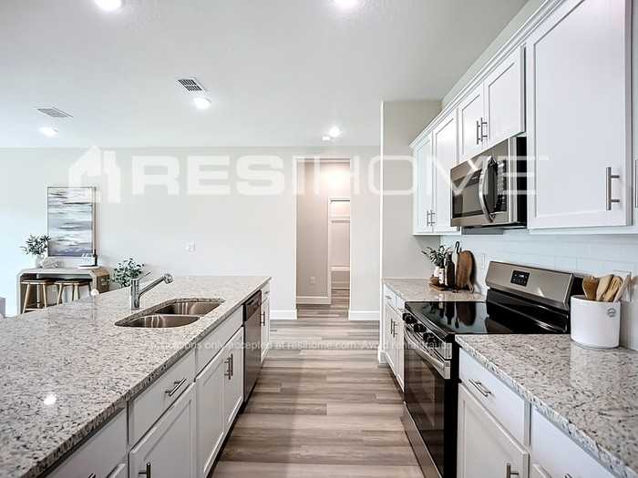 1750 S Biscayne Dr - Photo 4 of 24