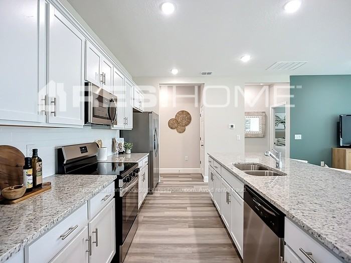 1770 S Biscayne Dr - Photo 4 of 23