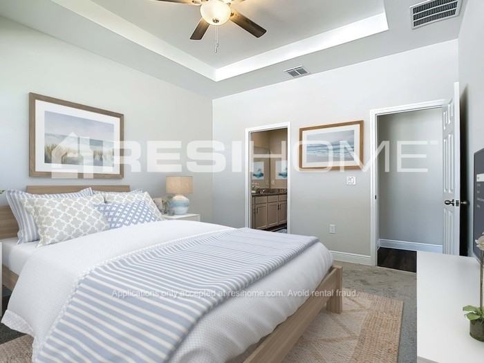 2070 S Salford Blvd - Photo 7 of 15