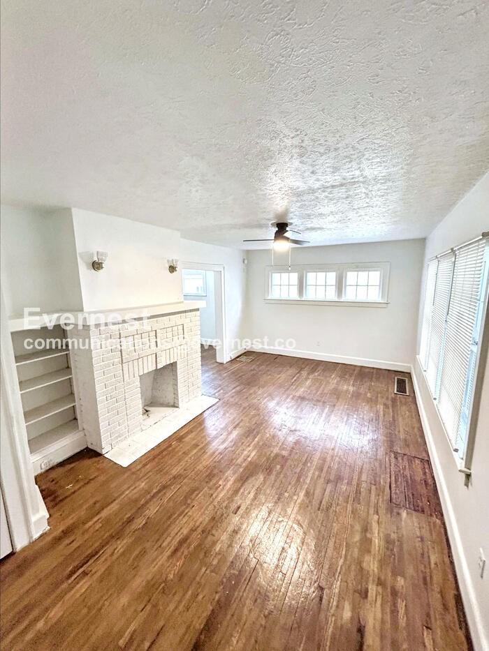 16007 Elderwood Ave - Photo 4 of 19