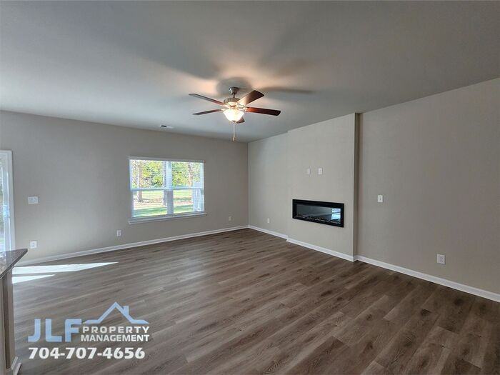 12530 Susanna Dr - Photo 2 of 24