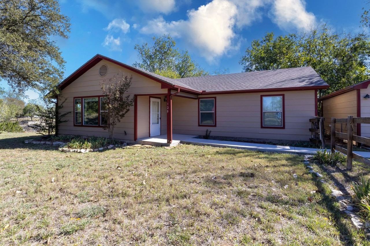 128 Siesta Ct - Photo 2 of 35