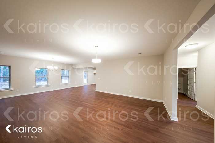 11449 Crimson Ridge Road - Photo 4 of 16