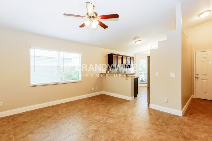 2218 Justin Ave - Photo 5 of 20