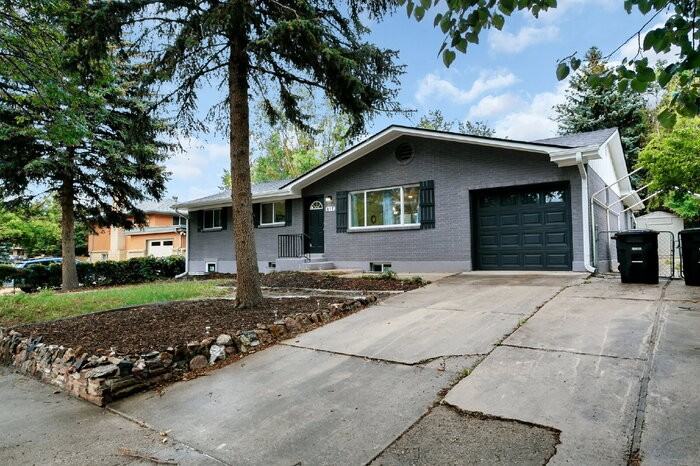 817 Westmoor Dr - Photo 2 of 35