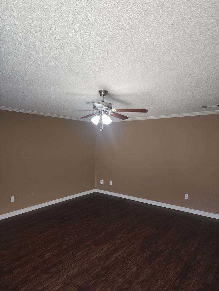 5325 Weddington Ct - Photo 4 of 16