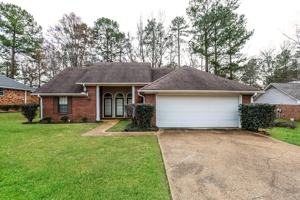 featured image of 110 Formosa Dr