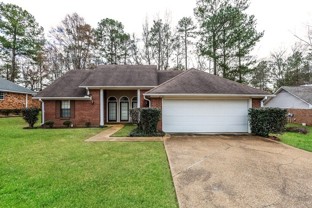 110 Formosa Dr - Photo 1 of 1