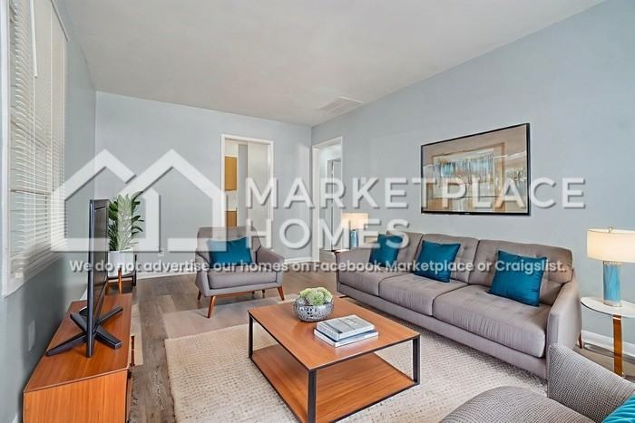 2842 Mango Circle Northwest - Photo 4 of 20