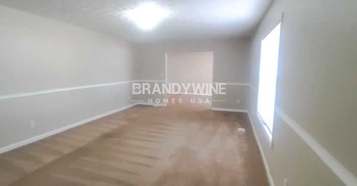 112 Valerie Court - Photo 4 of 18