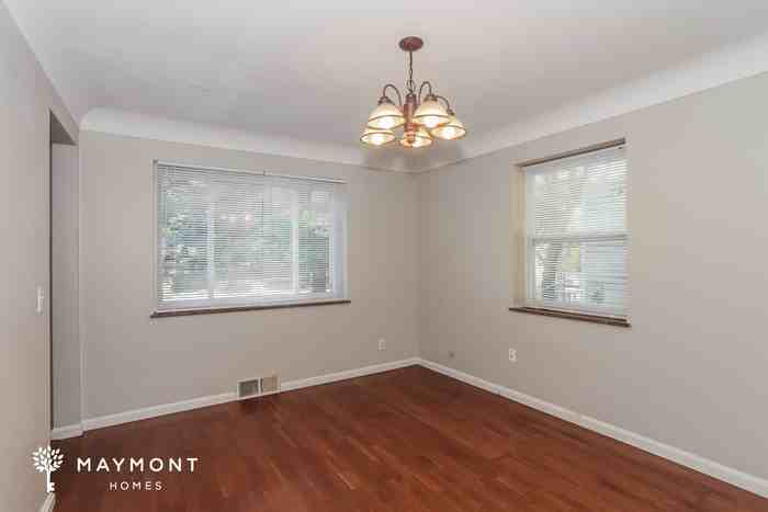 3615 Puhlman Ave - Photo 5 of 11