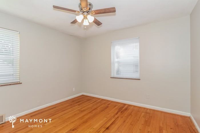 3615 Puhlman Ave - Photo 7 of 11