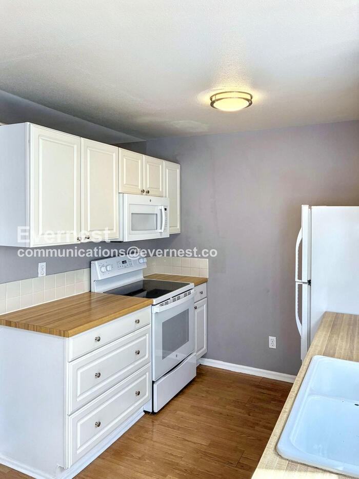 2828 Silverplume Drive #S5 - Photo 5 of 50