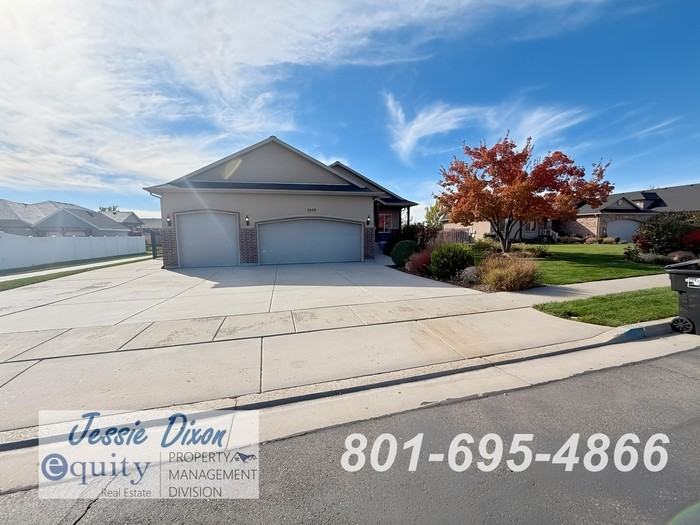 2609 W 3500 N - Photo 2 of 27