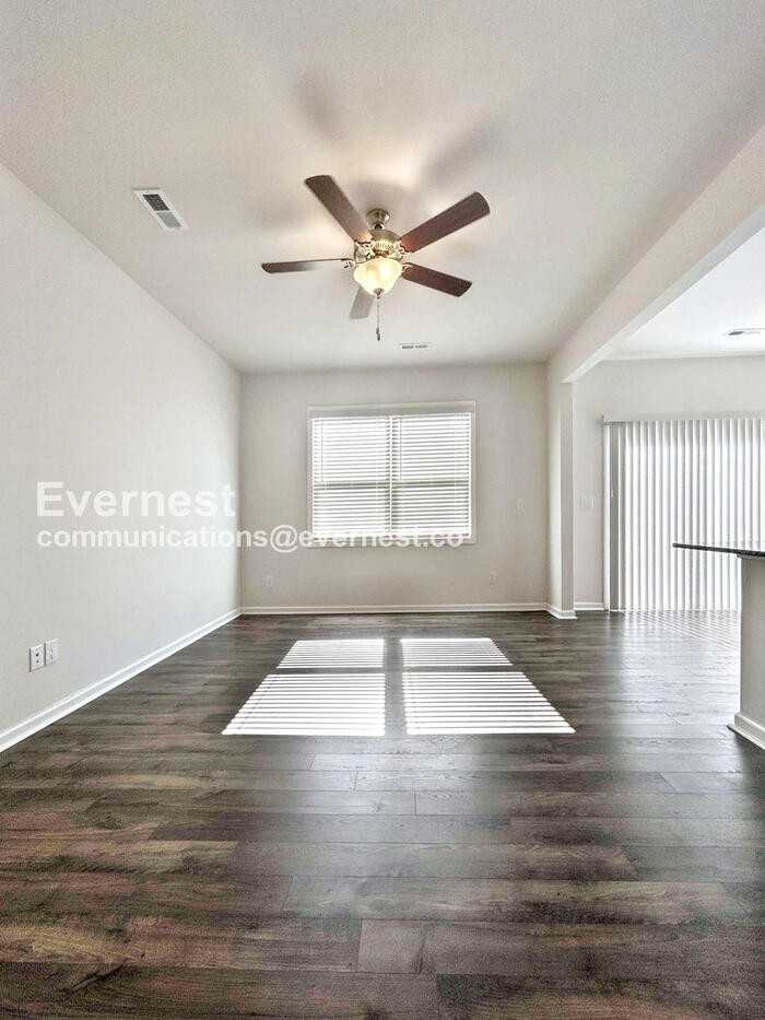 8153 Sheffield Dr - Photo 2 of 21