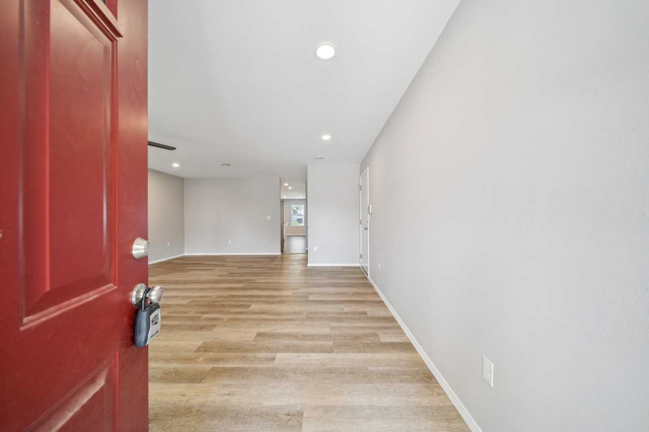 5429 South Norfolk Avenue #NA - Photo 3 of 16