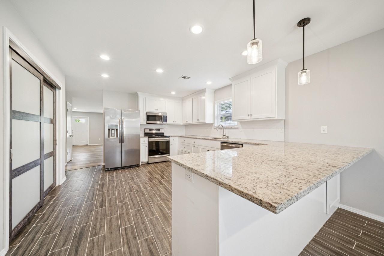 5429 South Norfolk Avenue #NA - Photo 6 of 16